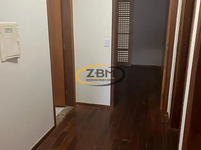 Casa com 250m² 3 quartos e 3 banheiros, à venda, no bairro Coliseu em Londrina
