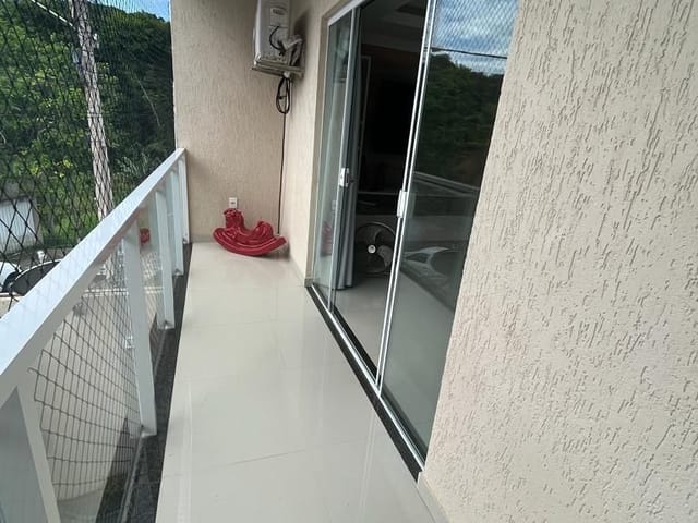 Casa com 215m² 3 quartos e 2 banheiros, à venda, no bairro Jardim Vitória em Macaé