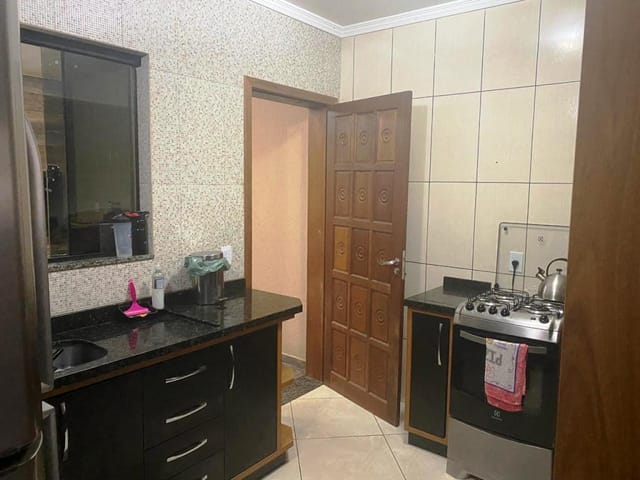 Casa 2 quartos e 2 banheiros, à venda, no bairro Contorno em Ponta Grossa