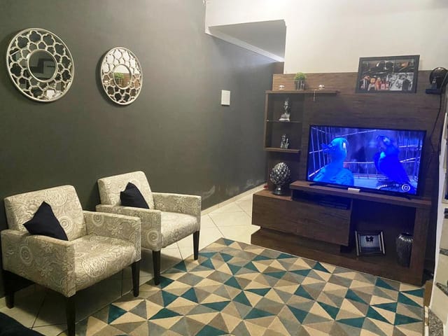 Casa 2 quartos e 2 banheiros, à venda, no bairro Contorno em Ponta Grossa