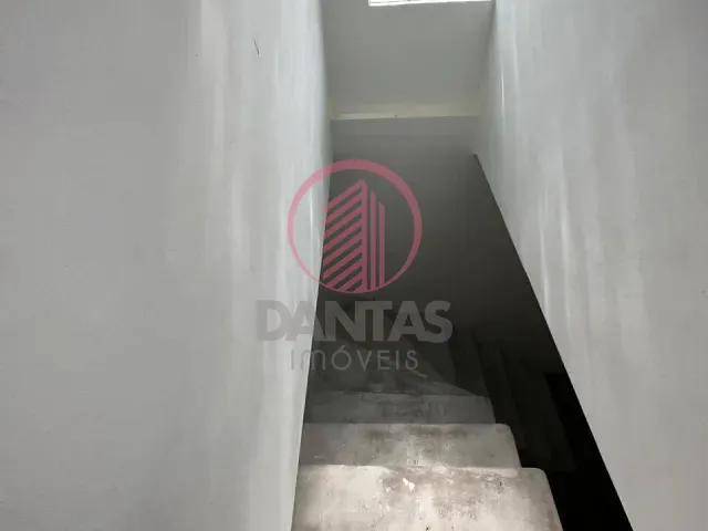 Casa 2 quartos e 2 banheiros, para alugar, no bairro Centro em Osasco