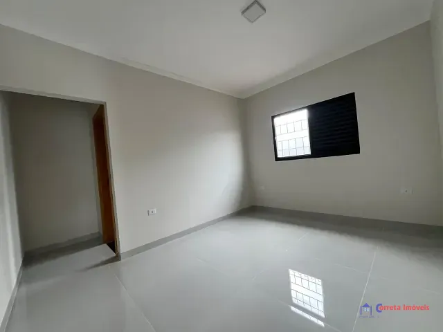 Casa 2 quartos e 2 banheiros, à venda, no bairro Nova Três Lagoas em Três Lagoas