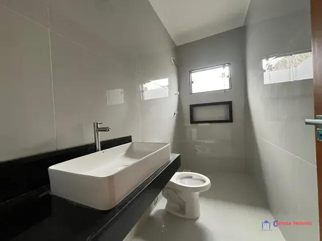 Casa 2 quartos e 2 banheiros, à venda, no bairro Nova Três Lagoas em Três Lagoas