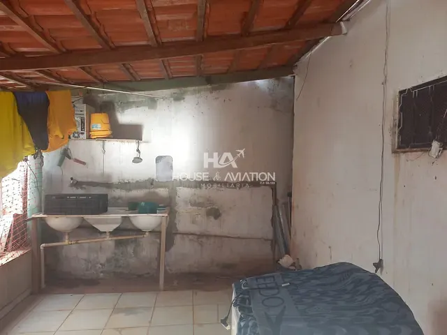 Casa com 360m² 3 quartos e 2 banheiros, à venda, no bairro Jardim Imperial em Aparecida de Goiânia