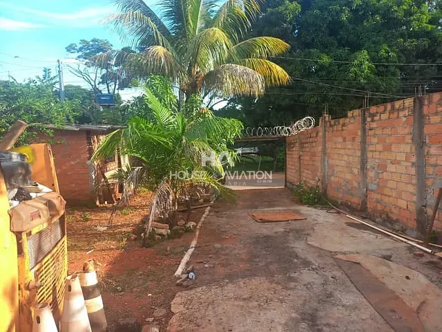 Casa com 360m² 3 quartos e 2 banheiros, à venda, no bairro Jardim Imperial em Aparecida de Goiânia