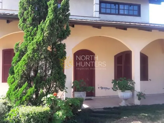 Casa com 432m² 4 quartos e 3 banheiros, à venda, no bairro Comasa em Joinville