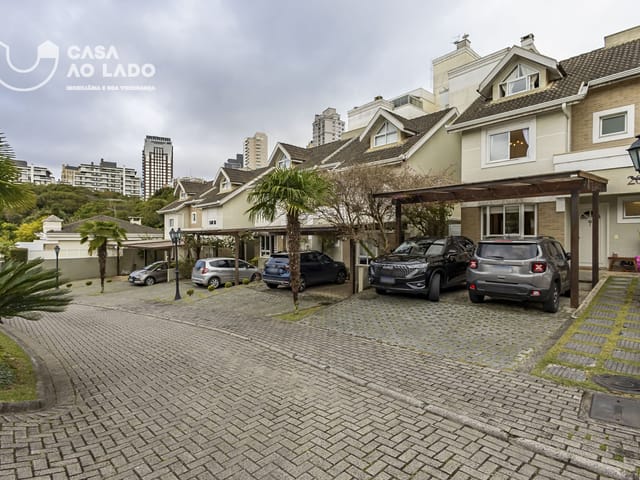 Casa 3 quartos e 4 banheiros, à venda, no bairro Ecoville em Curitiba