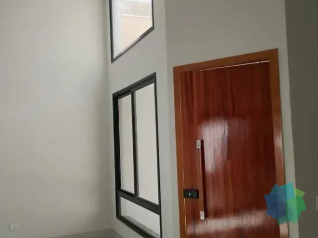 Casa com 175m² 3 quartos e 4 banheiros, à venda, no bairro Loteamento Terras de São Pedro e São Paulo em Salto