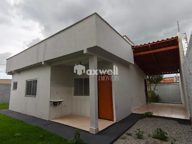 Casa com 261m² 3 quartos e 2 banheiros, à venda, no bairro Nova Olinda em Aparecida de Goiânia