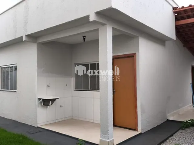 Casa com 261m² 3 quartos e 2 banheiros, à venda, no bairro Nova Olinda em Aparecida de Goiânia