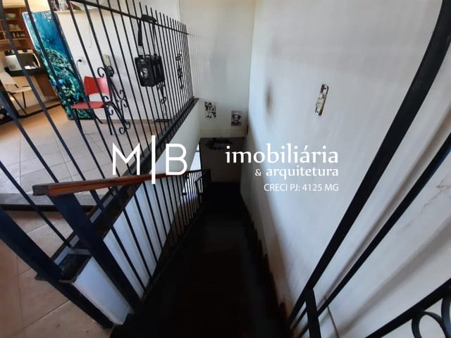 Casa 4 quartos e 1 banheiro, à venda, no bairro CENTRO em CATAGUASES
