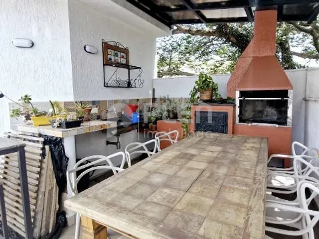 Casa 3 quartos e 3 banheiros, à venda, no bairro Vila Pedra Branca em São Paulo