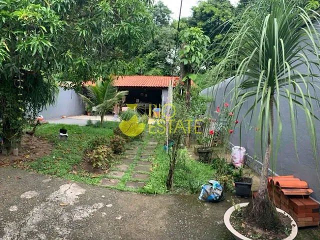 Casa com 260m² 2 quartos e 3 banheiros, à venda, no bairro Casa de Pedra em Volta Redonda