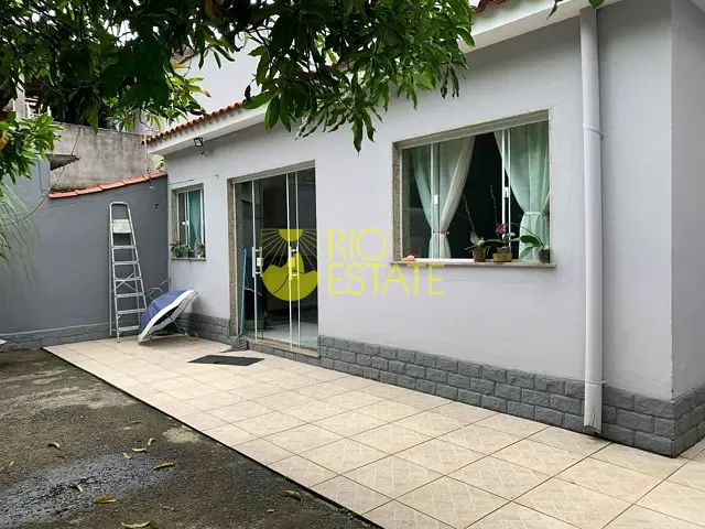 Casa com 260m² 2 quartos e 3 banheiros, à venda, no bairro Casa de Pedra em Volta Redonda