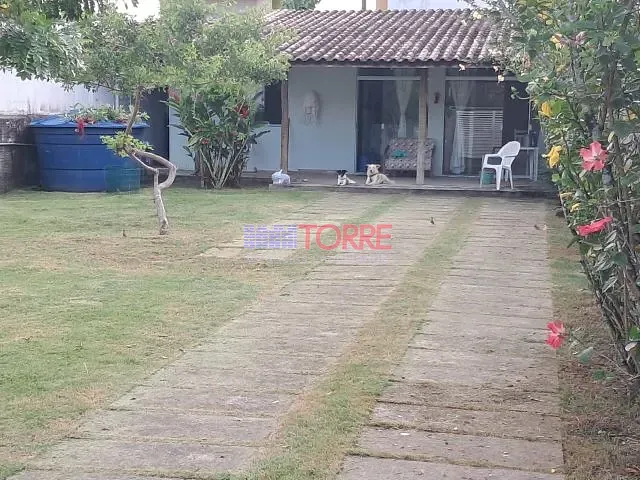 Casa com 300m² 1 quarto e 1 banheiro, à venda, no bairro Aritaguá em Ilhéus