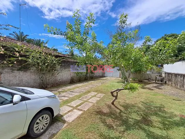 Casa com 300m² 1 quarto e 1 banheiro, à venda, no bairro Aritaguá em Ilhéus