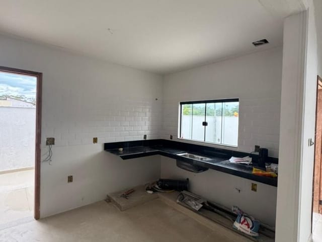 Casa com 200m² 3 quartos e 2 banheiros, à venda, no bairro Residencial Vale das Palmeiras em Macaé