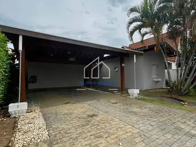 Casa 3 quartos e 3 banheiros, à venda, no bairro Nossa Senhora do Perpétuo Socorro em Pindamonhangaba