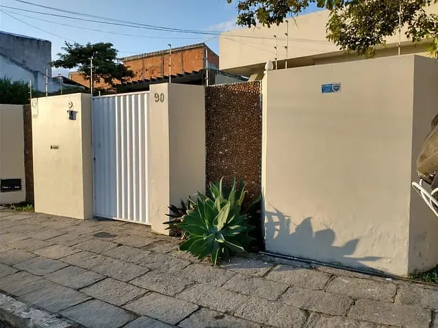 Casa com 576m² 3 quartos e 3 banheiros, à venda, no bairro Centro em Campos dos Goytacazes