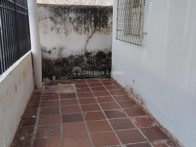 Casa com 600m² 3 quartos e 2 banheiros, à venda, no bairro Parque Piauí I em Timon