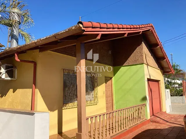 Casa 3 quartos e 2 banheiros, à venda, no bairro Centro em Arroio do Meio