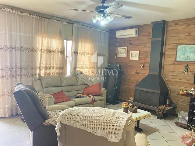 Casa 3 quartos e 2 banheiros, à venda, no bairro Centro em Arroio do Meio