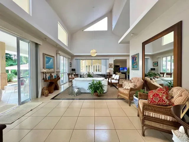Casa com 5000m² 8 quartos e 11 banheiros, à venda, no bairro Jardim Morada do Sol em Cambé