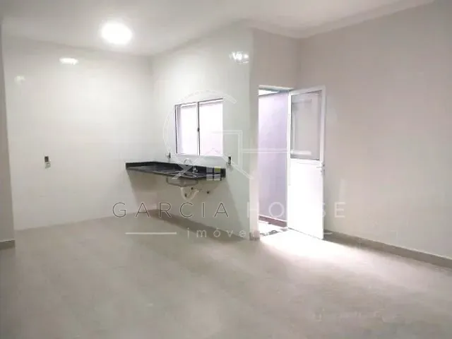 Casa com 150m² 2 quartos e 1 banheiro, à venda, no bairro Parque Ribeirão Preto em Ribeirão Preto