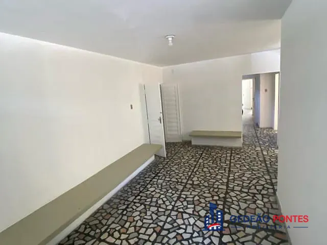 Casa à venda ou para alugar, no bairro Santo Amaro em Recife
