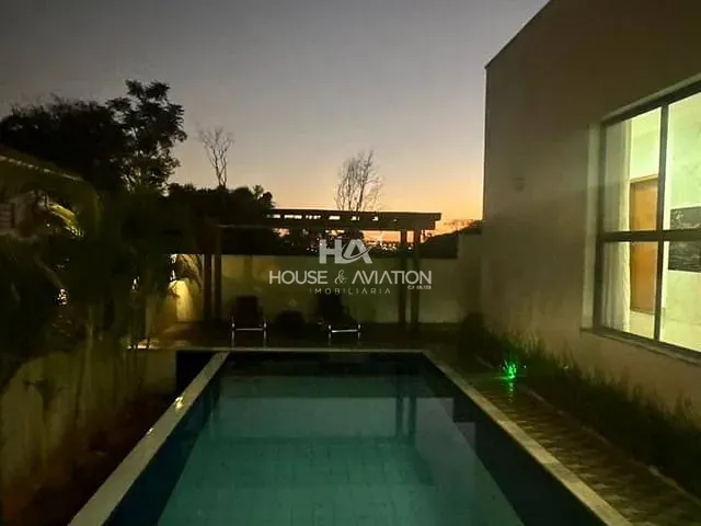 Casa com 525m² 3 quartos e 5 banheiros, à venda, no bairro Condomínio do Lago 1ª Etapa em Goiânia