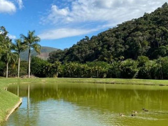 Casa com 65000m², à venda, no bairro Cuiabá em Petrópolis