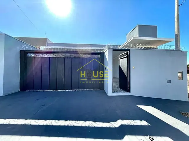 Casa com 200m² 3 quartos e 1 banheiro, à venda, no bairro Jardim Residencial Vilar em Votuporanga