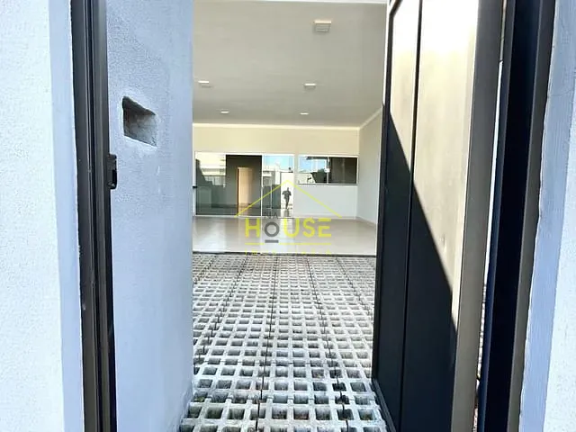 Casa com 200m² 3 quartos e 1 banheiro, à venda, no bairro Jardim Residencial Vilar em Votuporanga