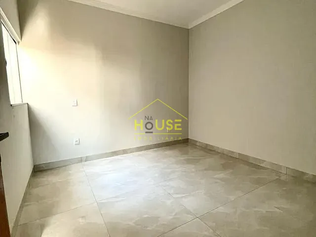 Casa com 200m² 3 quartos e 1 banheiro, à venda, no bairro Jardim Residencial Vilar em Votuporanga