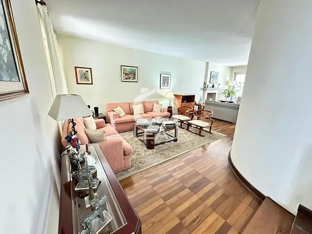 Casa com 420m² 5 quartos e 6 banheiros, à venda, no bairro Vila Madalena em São Paulo