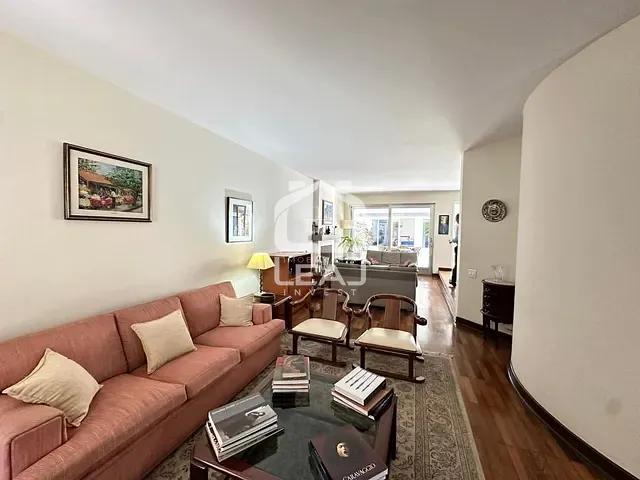 Casa com 420m² 5 quartos e 6 banheiros, à venda, no bairro Vila Madalena em São Paulo