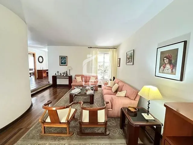 Casa com 420m² 5 quartos e 6 banheiros, à venda, no bairro Vila Madalena em São Paulo