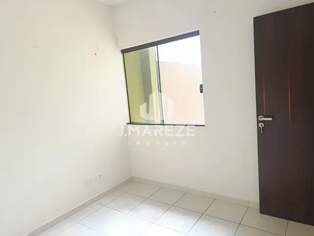 Casa com 195m² 3 quartos e 2 banheiros, à venda, no bairro Vila Operária Stabile em Apucarana