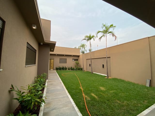 Casa com 480m² 3 quartos e 3 banheiros, à venda, no bairro Jardim Paraíso em Sinop