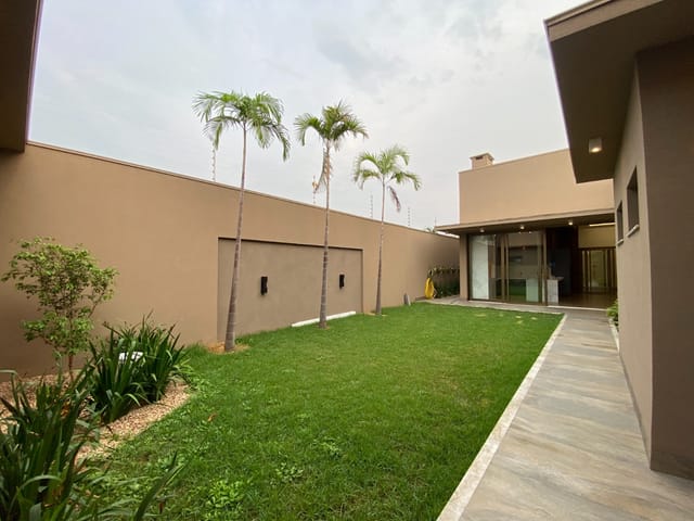 Casa com 480m² 3 quartos e 3 banheiros, à venda, no bairro Jardim Paraíso em Sinop