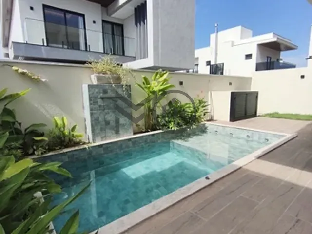 Casa com 300m² 4 quartos e 7 banheiros, à venda, no bairro Jardim Itália em Cuiabá
