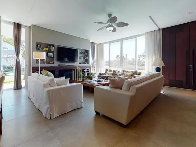 Casa 4 quartos e 5 banheiros, à venda, no bairro Xangri-lá em Xangri-Lá