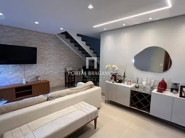 Casa com 297m² 3 quartos e 4 banheiros, à venda, no bairro Condomínio Residencial Euroville em Bragança Paulista