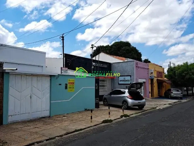 Casa com 315m² 4 quartos e 1 banheiro, à venda, no bairro Centro em Teresina