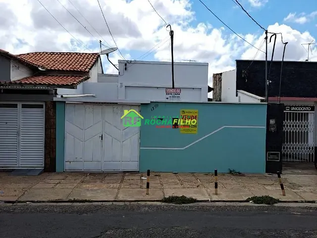 Casa com 315m² 4 quartos e 1 banheiro, à venda, no bairro Centro em Teresina