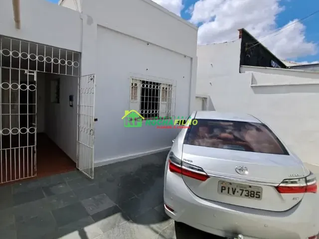 Casa com 315m² 4 quartos e 1 banheiro, à venda, no bairro Centro em Teresina