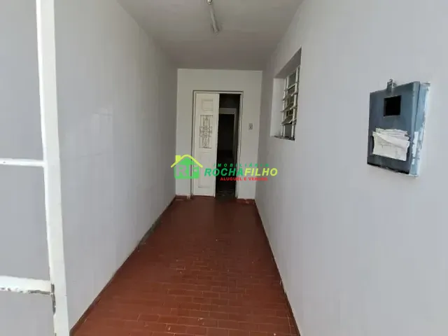 Casa com 315m² 4 quartos e 1 banheiro, à venda, no bairro Centro em Teresina