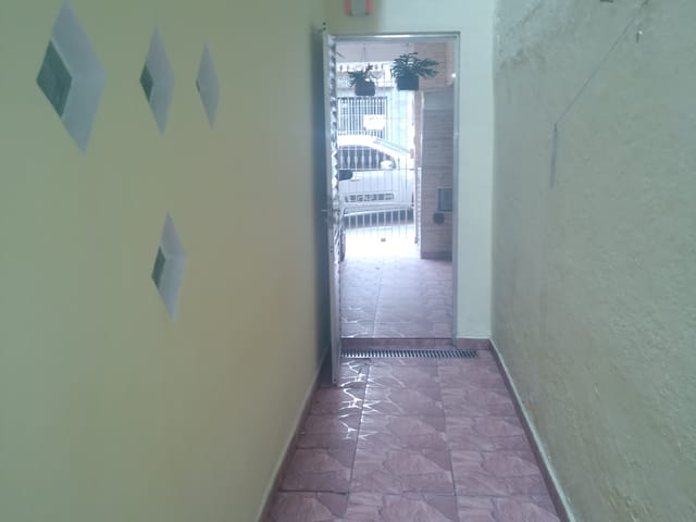 Foto do Casa - ÓTIMO IMÓVEL Á VENDA  3 CASAS NO LOCAL com 01 quarto, sala e cozinha 02 vagas no total ( NO MESMO TERRENO), Jardim Vila Formosa, São Paulo, SP | Rocha Marqueze Imóveis