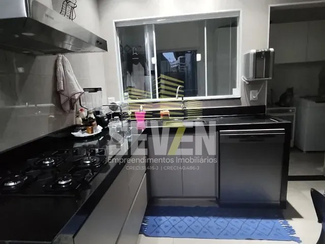Casa com 229m² 3 quartos e 2 banheiros, à venda, no bairro Jardim Dona Lili em Bauru