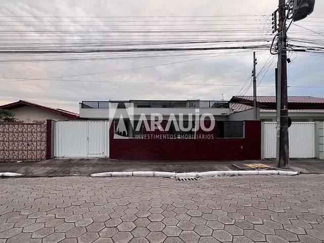 Casa com 221m² 3 quartos e 2 banheiros, à venda, no bairro Cordeiros em Itajaí